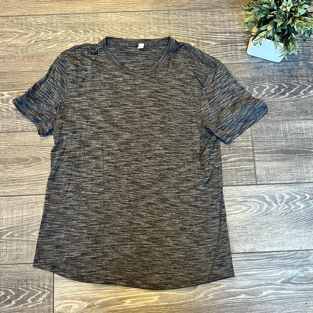 Lululemon In Sequence Gray Short Sleeve Shirt